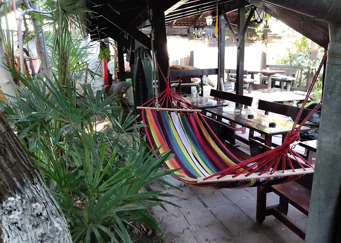 Botanika Hostel Warna