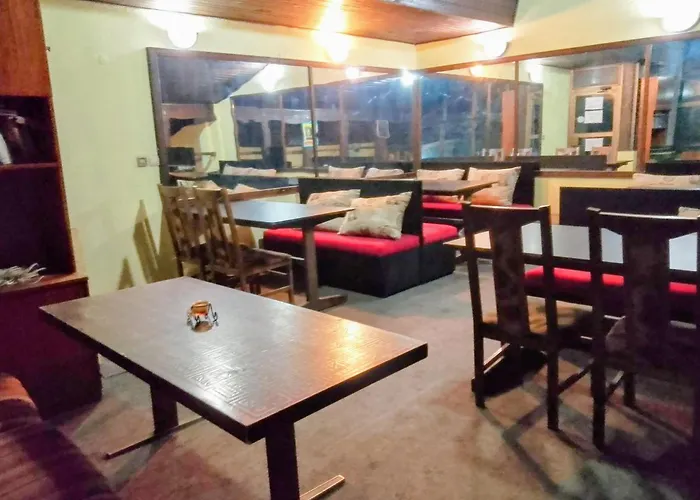 Botanika Hostel Warna